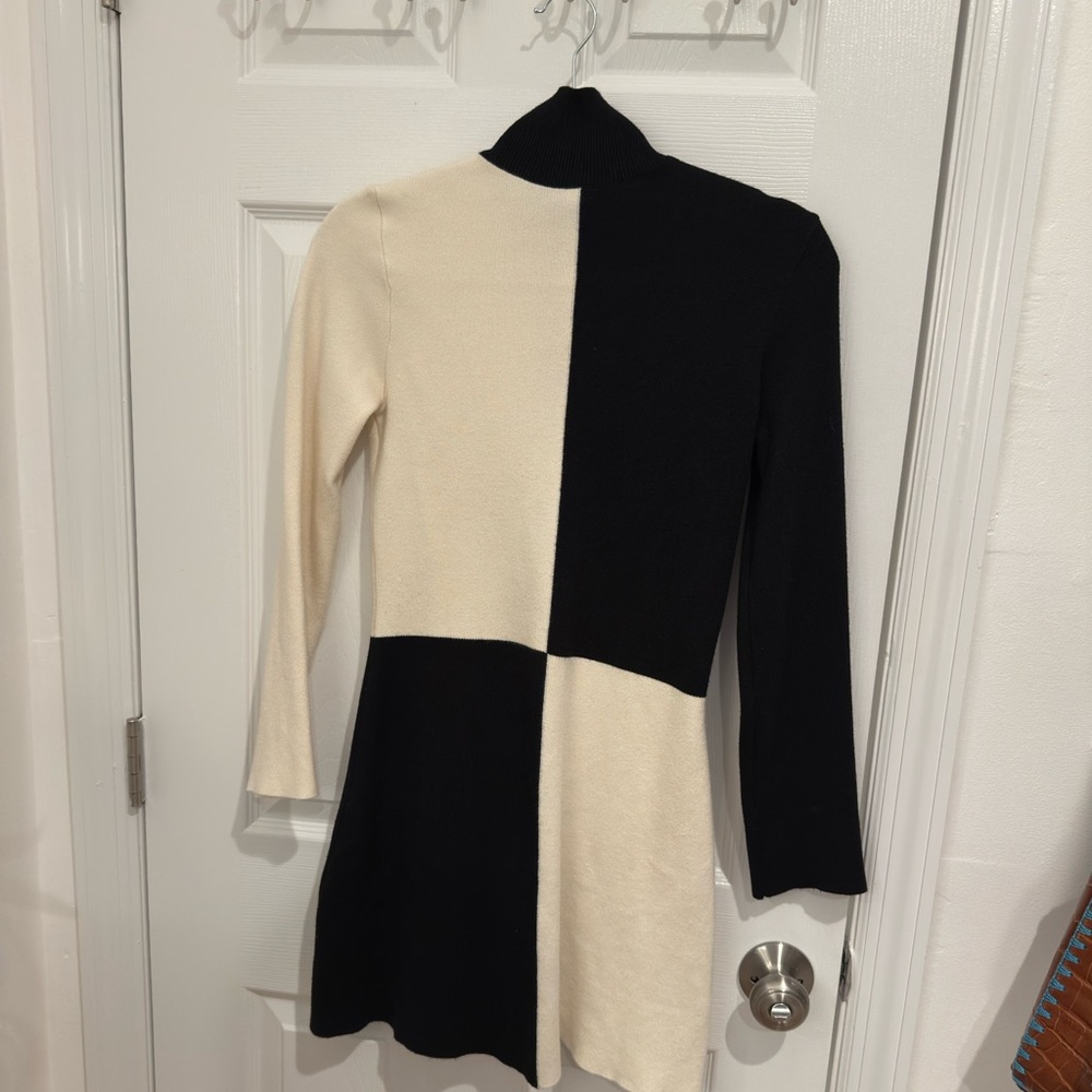 Miou Muse Black & White Long Sleeve Sweater Dress - Picture 4 of 5